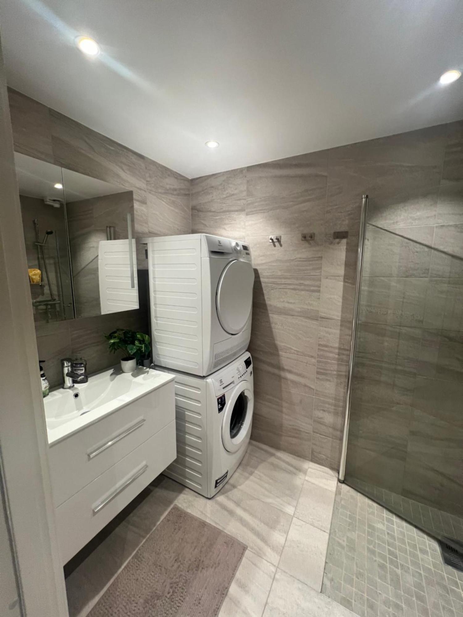 Modern Apartment With Free Parking Bergen Exterior foto